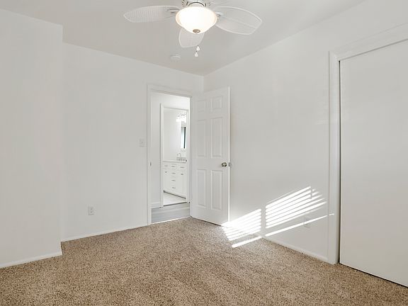 Main floor middle bedroom