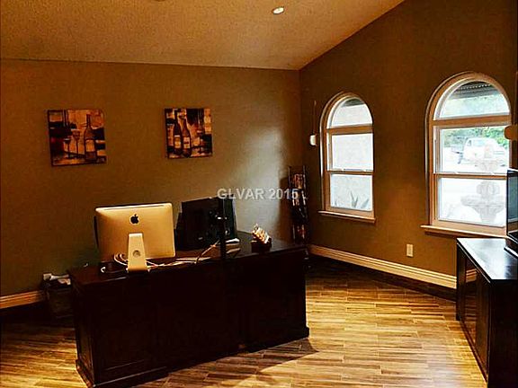 4th image of 8440 W La Madre Way