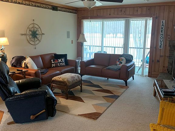 3rd image of 1800 Country Club Dr Unit 220