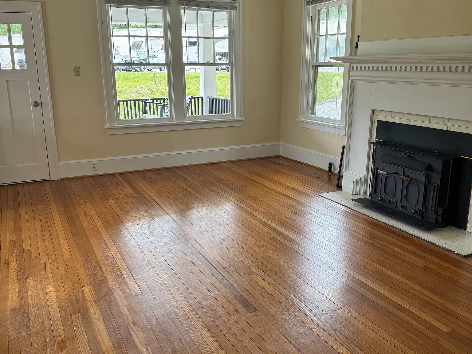 3 bed, 1410 sqft, $2,300 — Photo 3