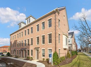 1021 Sycamore Dr SE, Washington, DC 20032