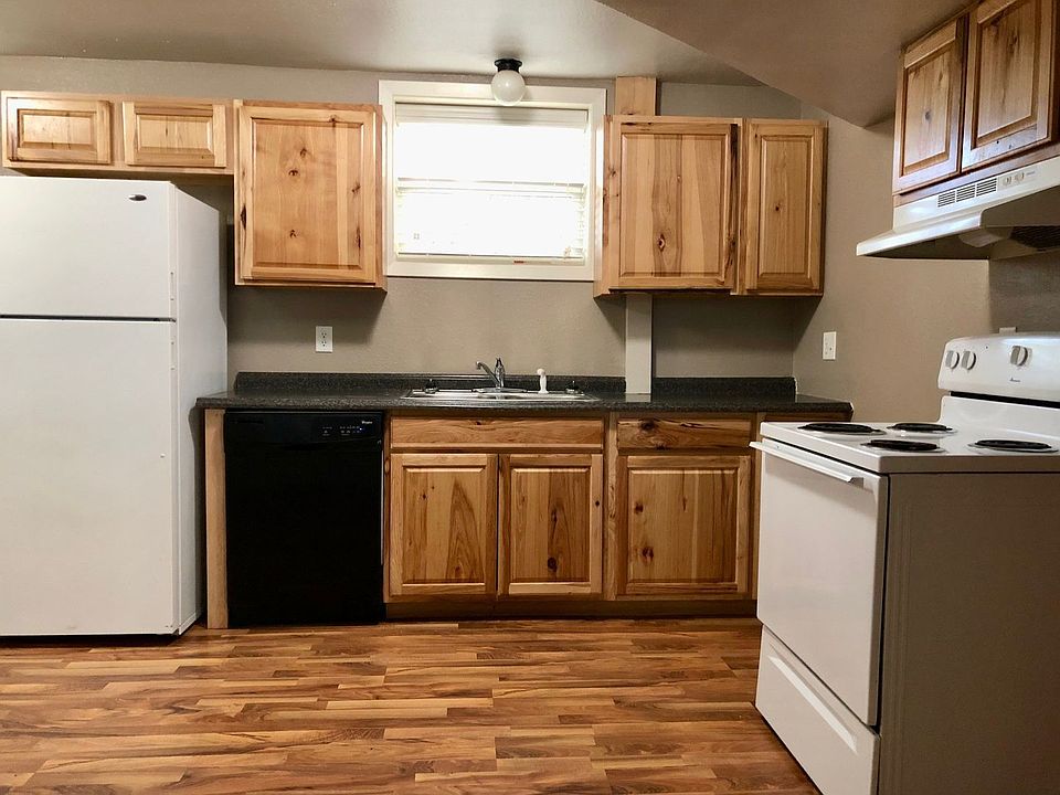 1st image of 904 N 13th St #2