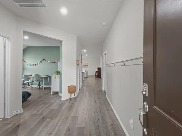 3720 Tracewood Bnd, Aubrey, TX 76227