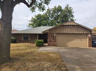 2510 Franklin Dr, Enid, OK 73703