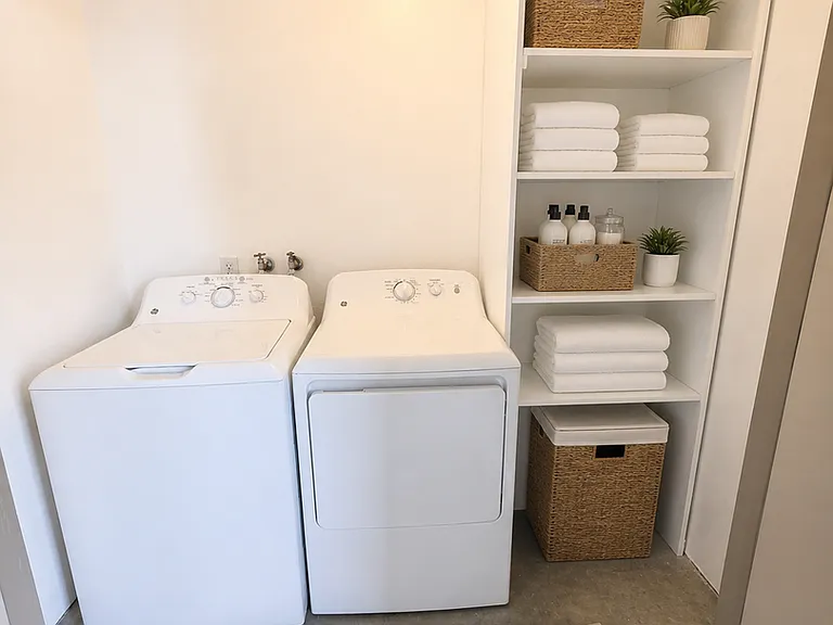 2411 Mission Ave — Photo 5