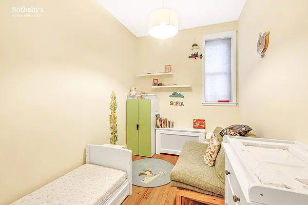 Rented by Sotheby's International Realty | media 6