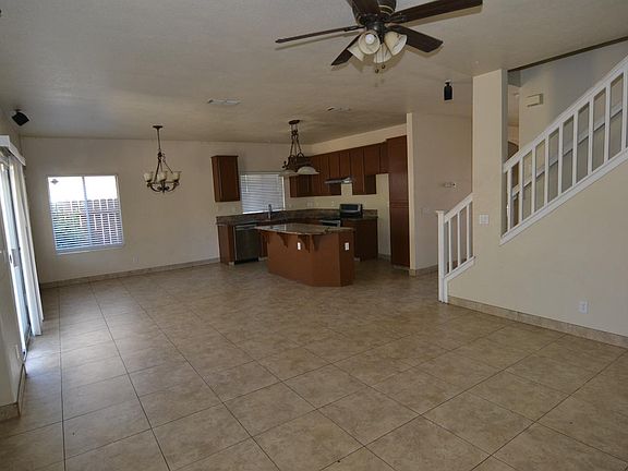 3rd image of 2501 Vienna Ct