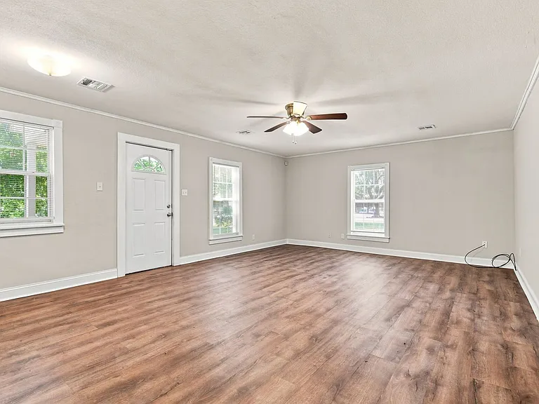 707 N Gertrude Ave — Photo 7