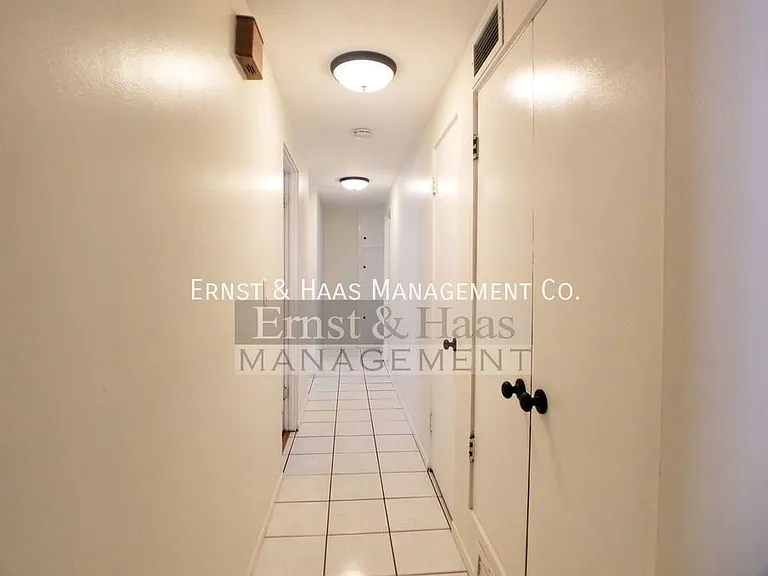 3310 E Curry St — Photo 18