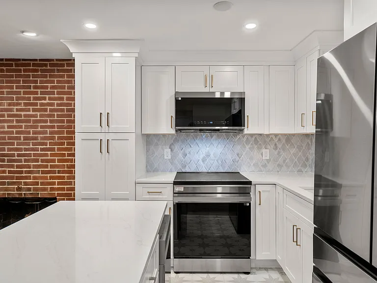 3 Devens St #2 — Photo 15