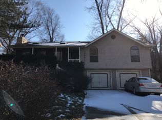 10501 NW 57th Ter, Parkville, MO 64152