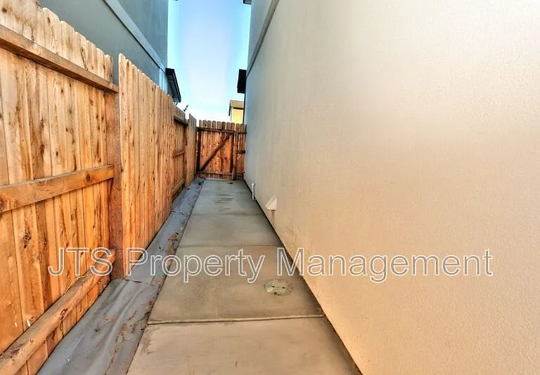5 Oak Manor Way — Photo 53