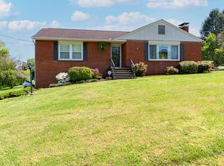 4312 Eagle Dr, Knoxville, TN 37914