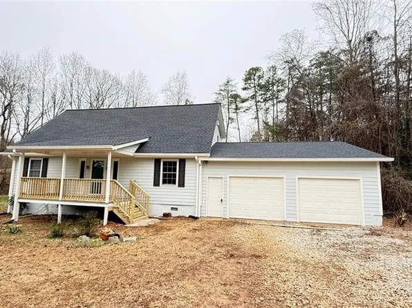 5050 Hasty Acres Rd, Lula, GA 30554