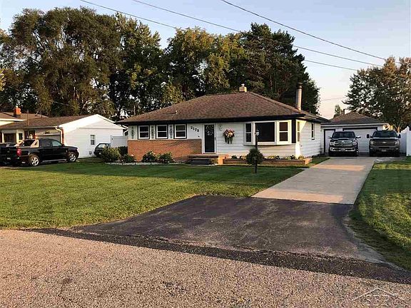 2nd image of 2175 Plainview Dr
