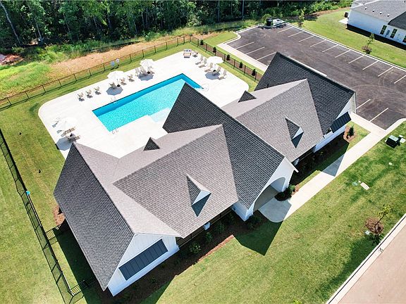 4th image of 89 Hunters Way