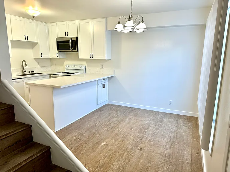 1845 Anaheim Ave #12A — Photo 8