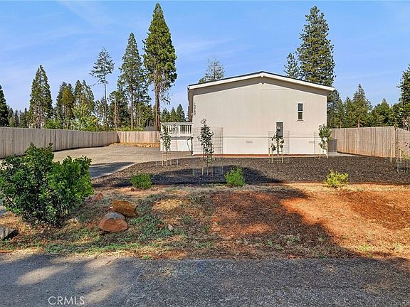 5th image of 13760 Finch Ct