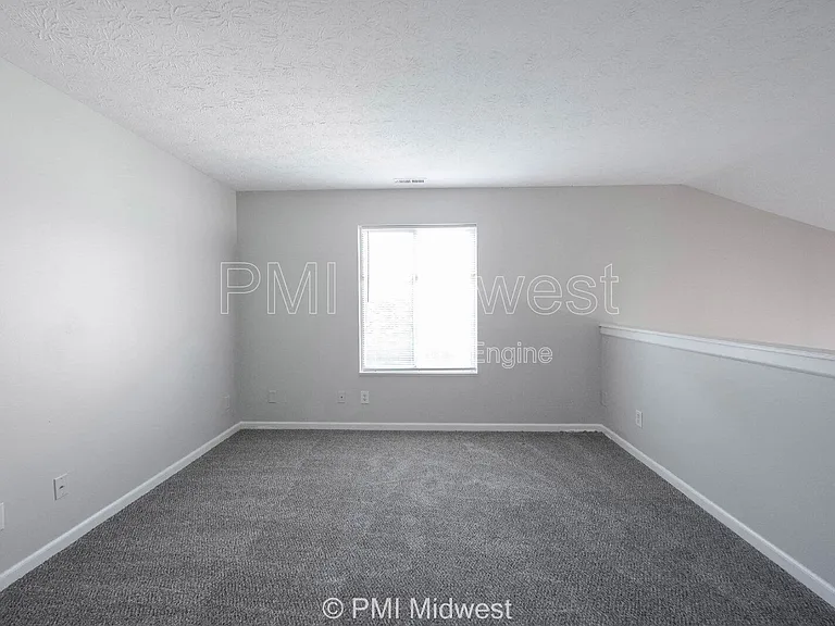 6623 Dunsdin Dr — Photo 14