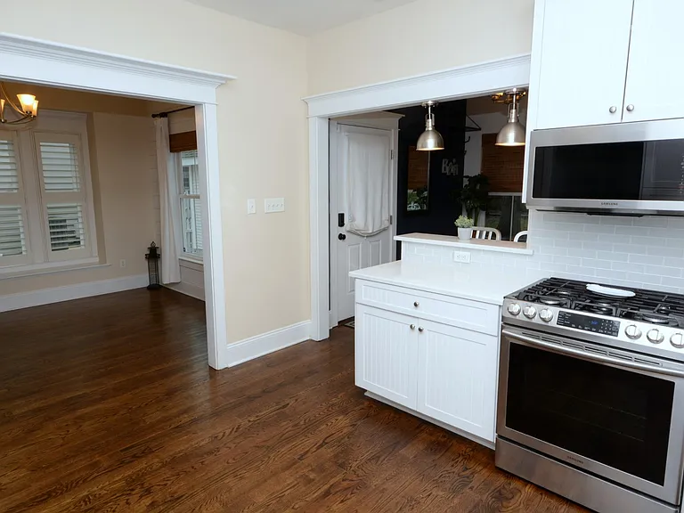 4116 Pretty Lake Ave — Photo 52