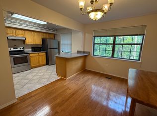 3 Golden Hill Ct, Baltimore, MD 21228