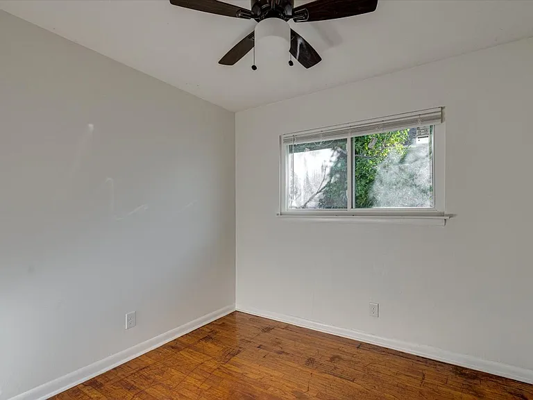 1002 Belmeade Ave — Photo 11