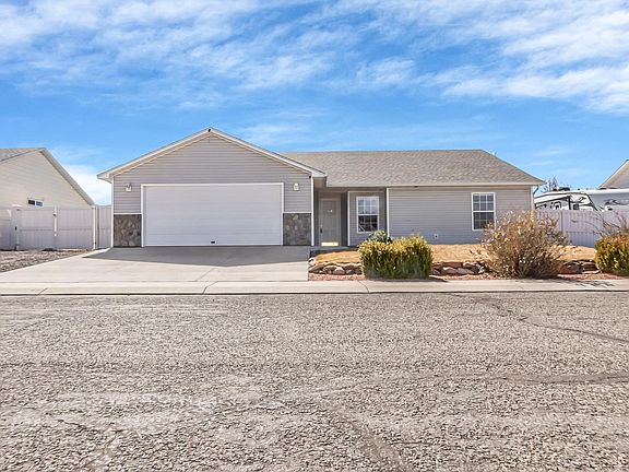 5th image of 2827 B 3/10 Rd