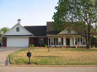 6408 Fieldcrest Dr, Fort Smith, AR 72916