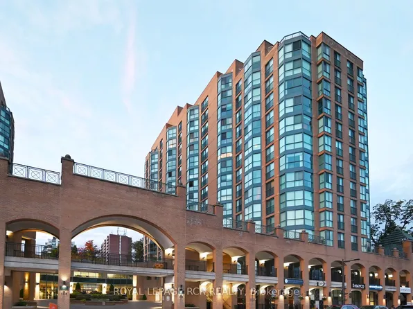 150 Dunlop St E #701, Barrie, ON L4M 6H1