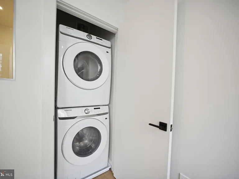 1329 Connecticut Ave NW #201 — Photo 15