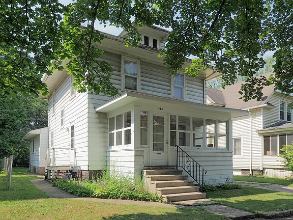 450 Egleston Ave-102