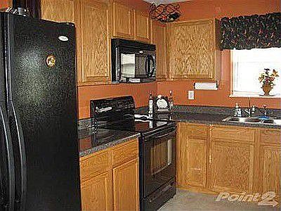 5th image of 324 Camelot Dr