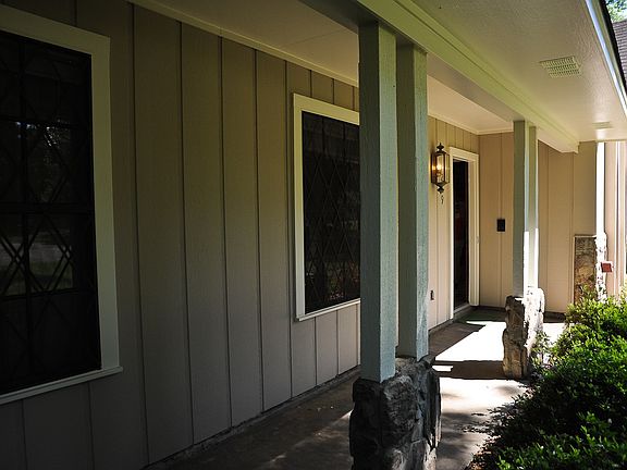 3rd image of 289 Pecan Creek Dr