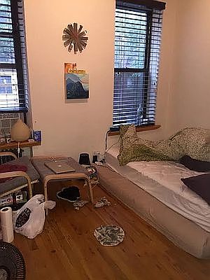 3rd image of 231 E 50th St #53