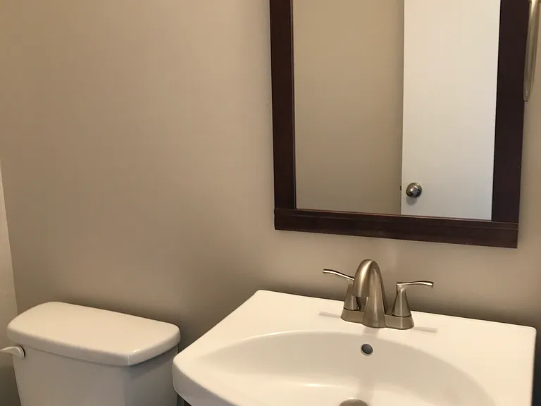 904 Ventura Pl — Photo 7