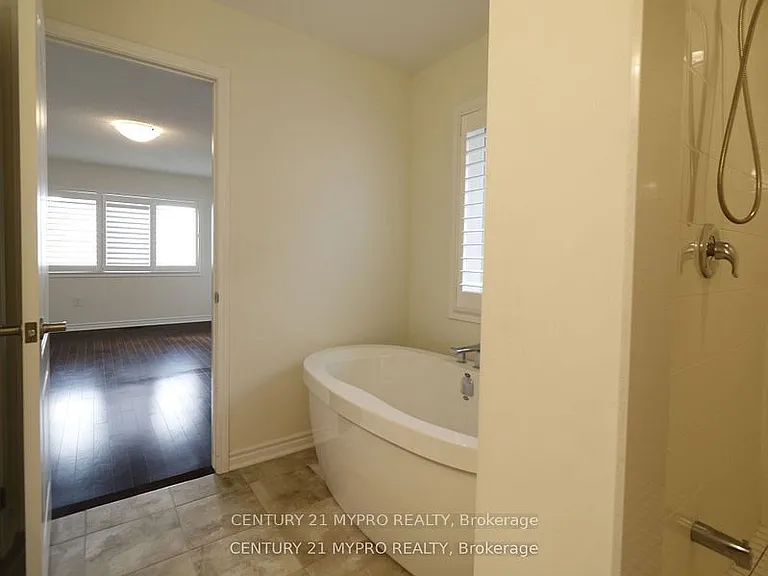71 Westfield Dr — Photo 29