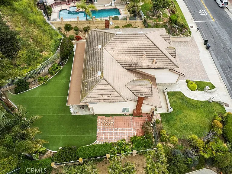 4015 San Antonio Rd — Photo 3