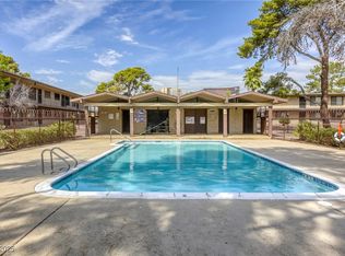 585 S Royal Crest Cir UNIT 20, Las Vegas, NV 89169