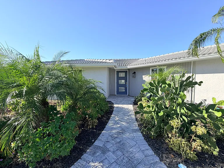 537 Outrigger Ln — Photo 11