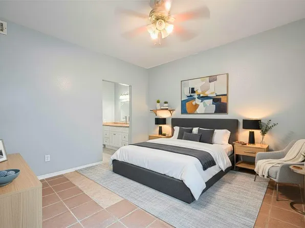 9707 Richmond Ave APT 103, Houston, TX 77042