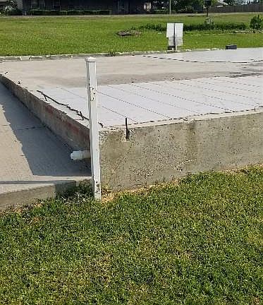 5th image of 279 S Oak Lee Dr
