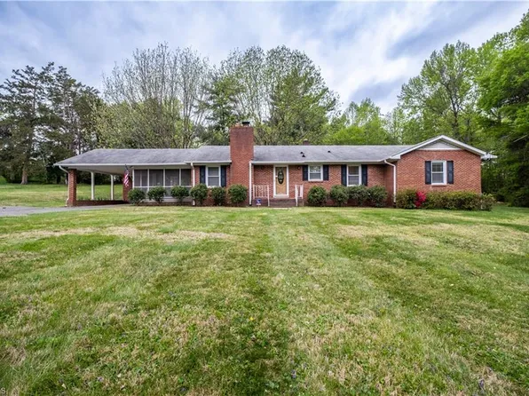 6890 Shallowford Rd, Lewisville, NC 27023