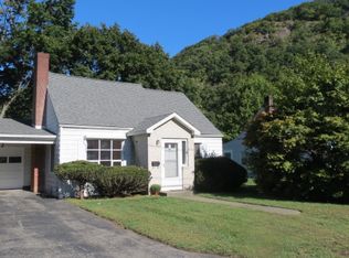 5 Whitehill Pl, Cold Spring, NY 10516