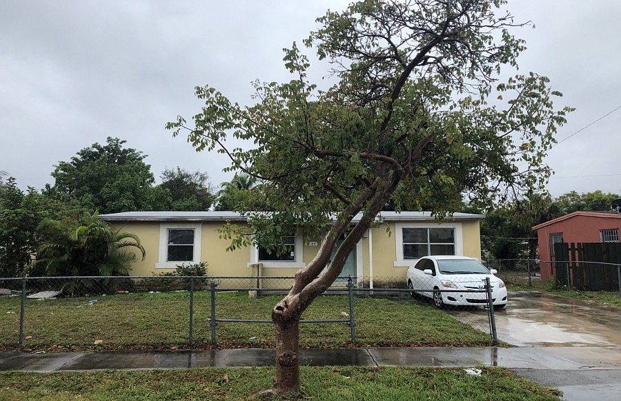 1st image of 1744 NW 18th St