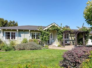 9 Broadview Ter, Orinda, CA 94563