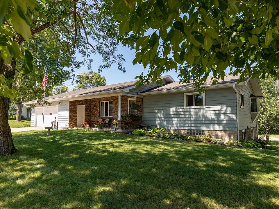 441 2nd St E, Wanamingo, MN 55983 Zillow