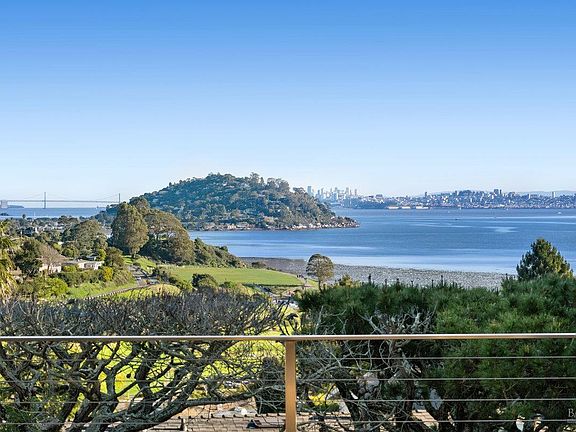 2nd image of 4 Warrens Way