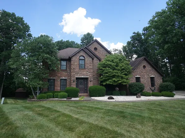 80 Hillcrest Estates Dr, Batesville, IN 47006