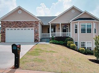 22 Regional Dr, Greer, SC 29651