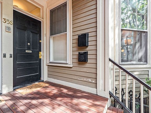 4th image of 356 Essex St #1